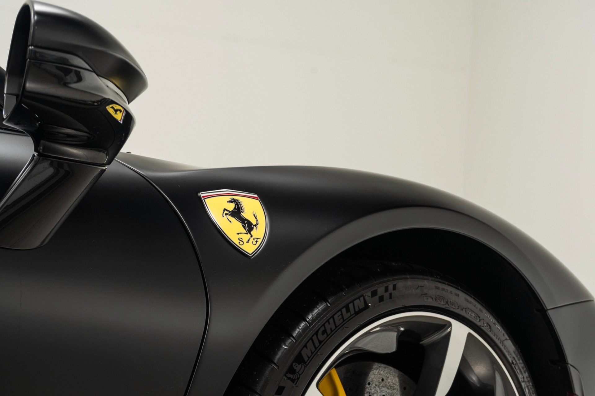 Used 2024 Ferrari SF90 Spider image 35