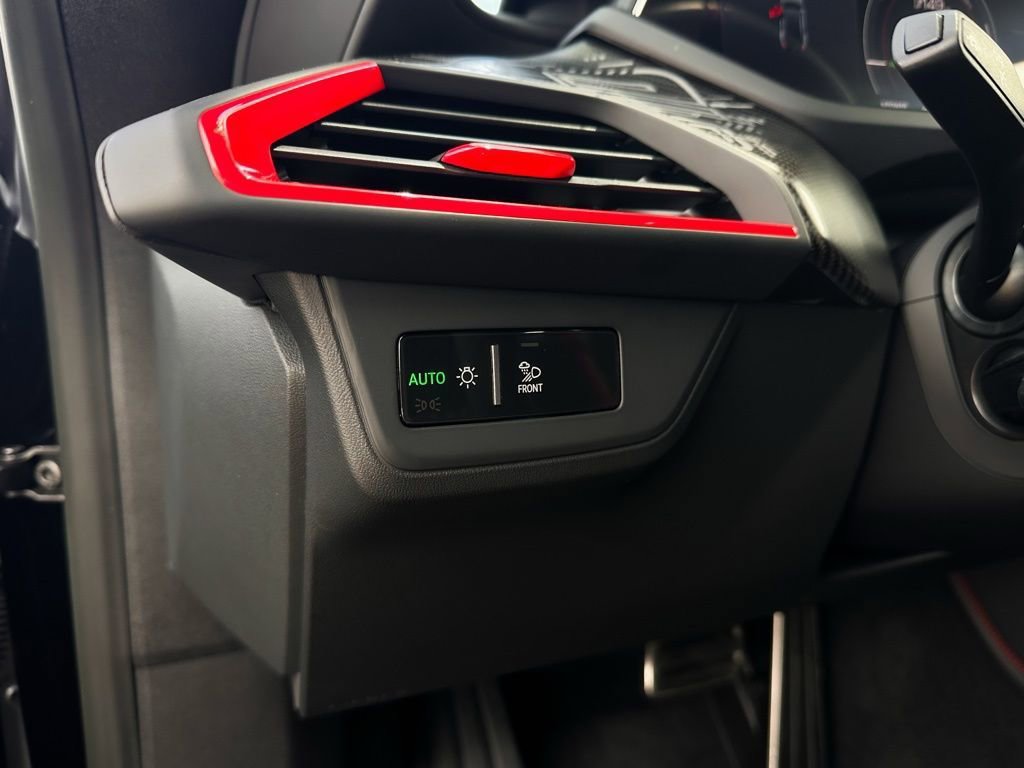 Used 2023 Audi RS e-tron GT image 18