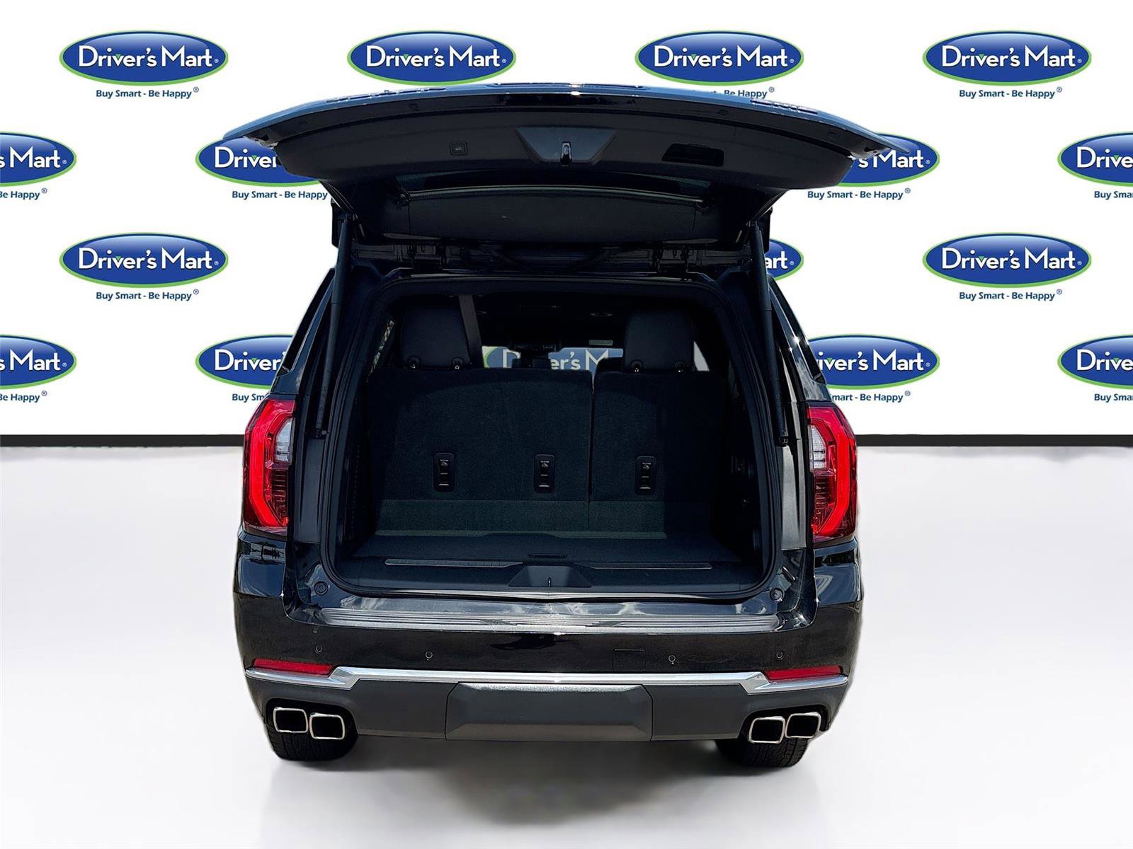 Used 2025 GMC Yukon Denali RWD image 27