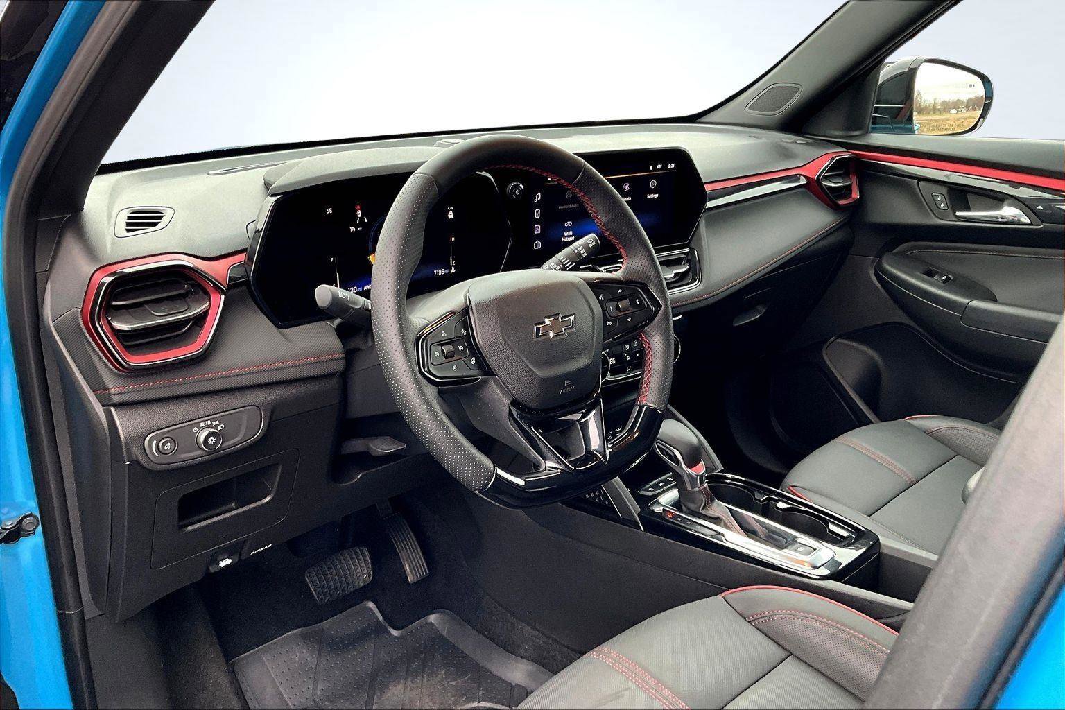 Used 2025 Chevrolet TrailBlazer RS w/ Convenience Package image 15