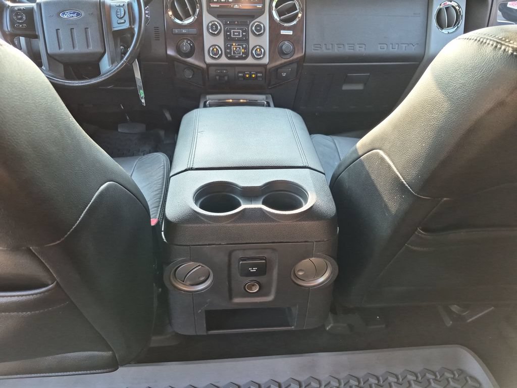 Used 2016 Ford F250 Lariat w/ Lariat Ultimate Package AWD/4WD image 34