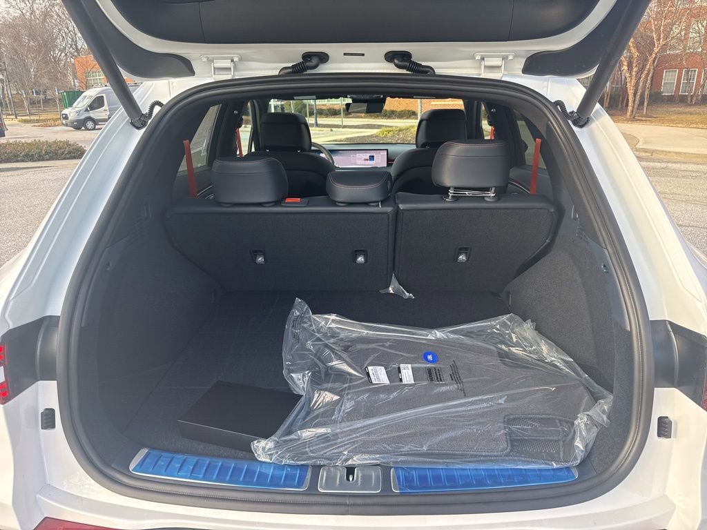 New 2026 Genesis GV70 2.5T Sport Prestige AWD/4WD image 30