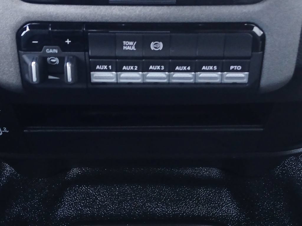 New 2026 RAM 3500 Tradesman AWD/4WD image 10