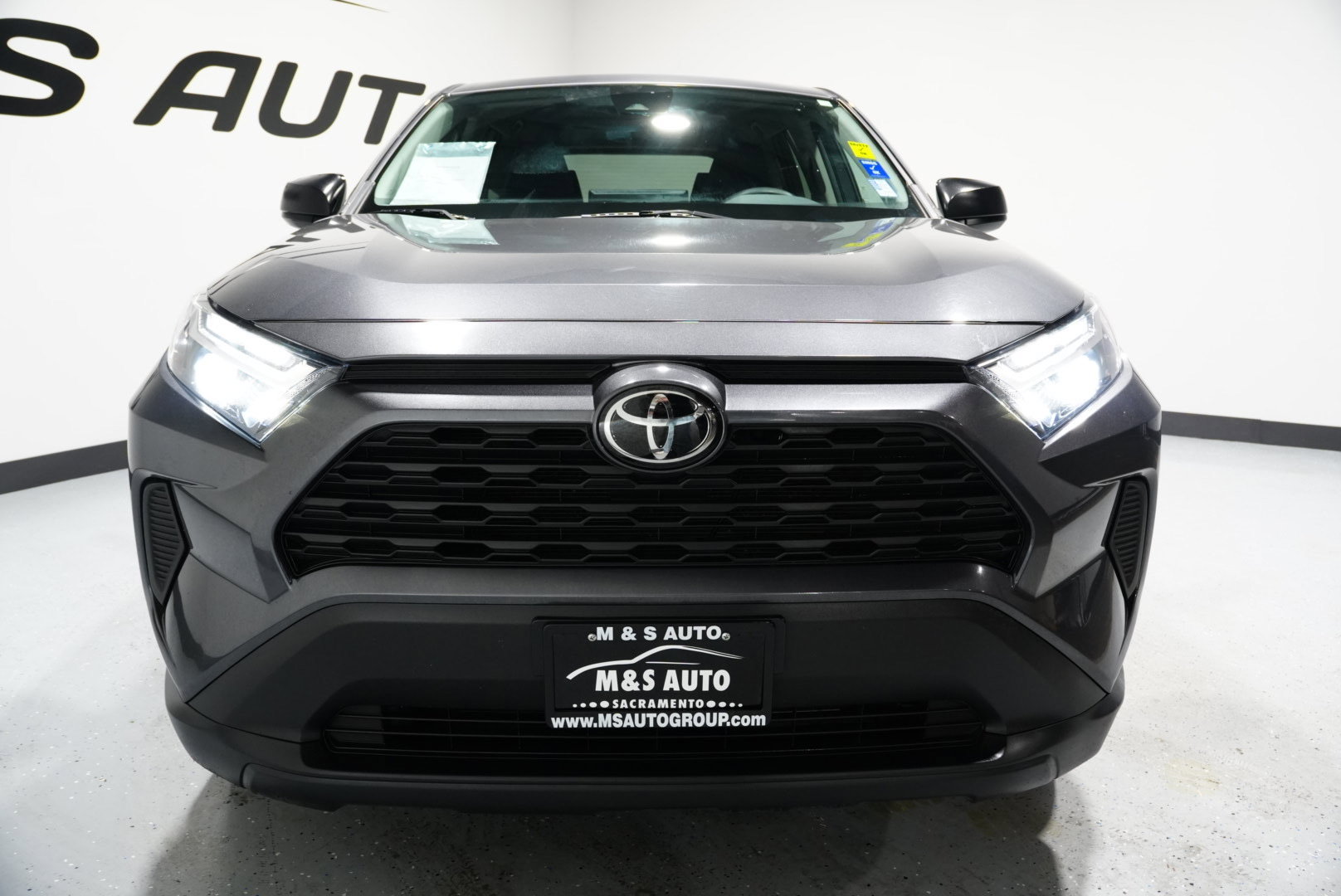 Used 2024 Toyota RAV4 LE image 2