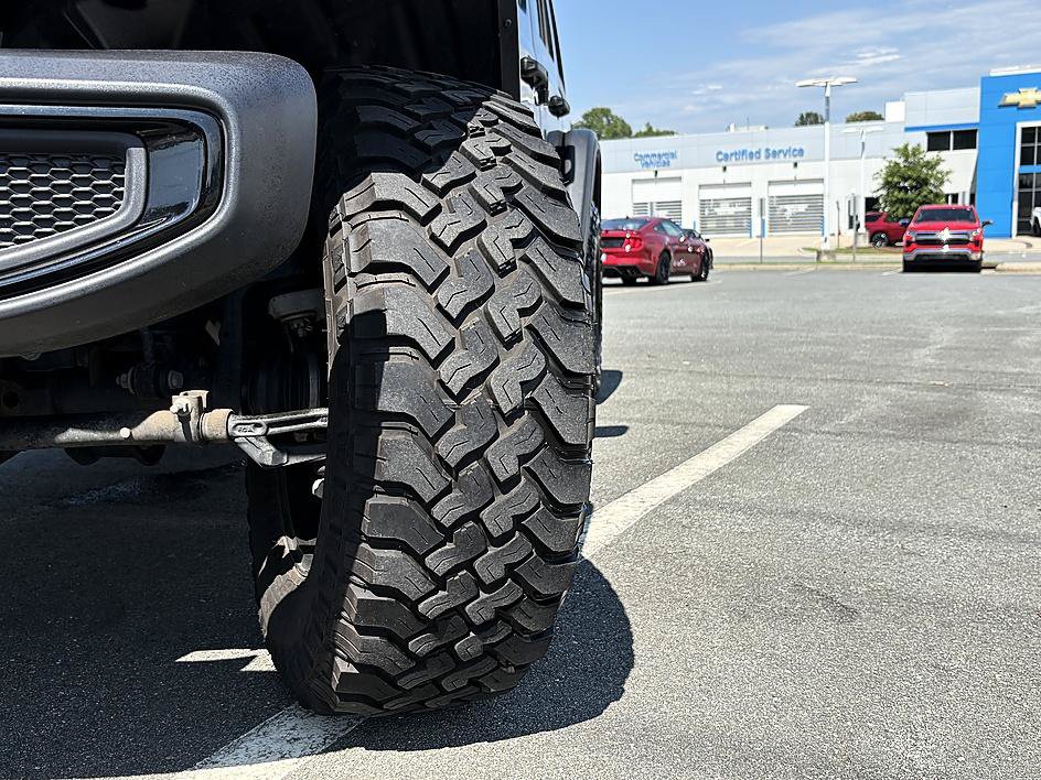 Used 2025 Jeep Wrangler Unlimited Sport AWD/4WD image 26