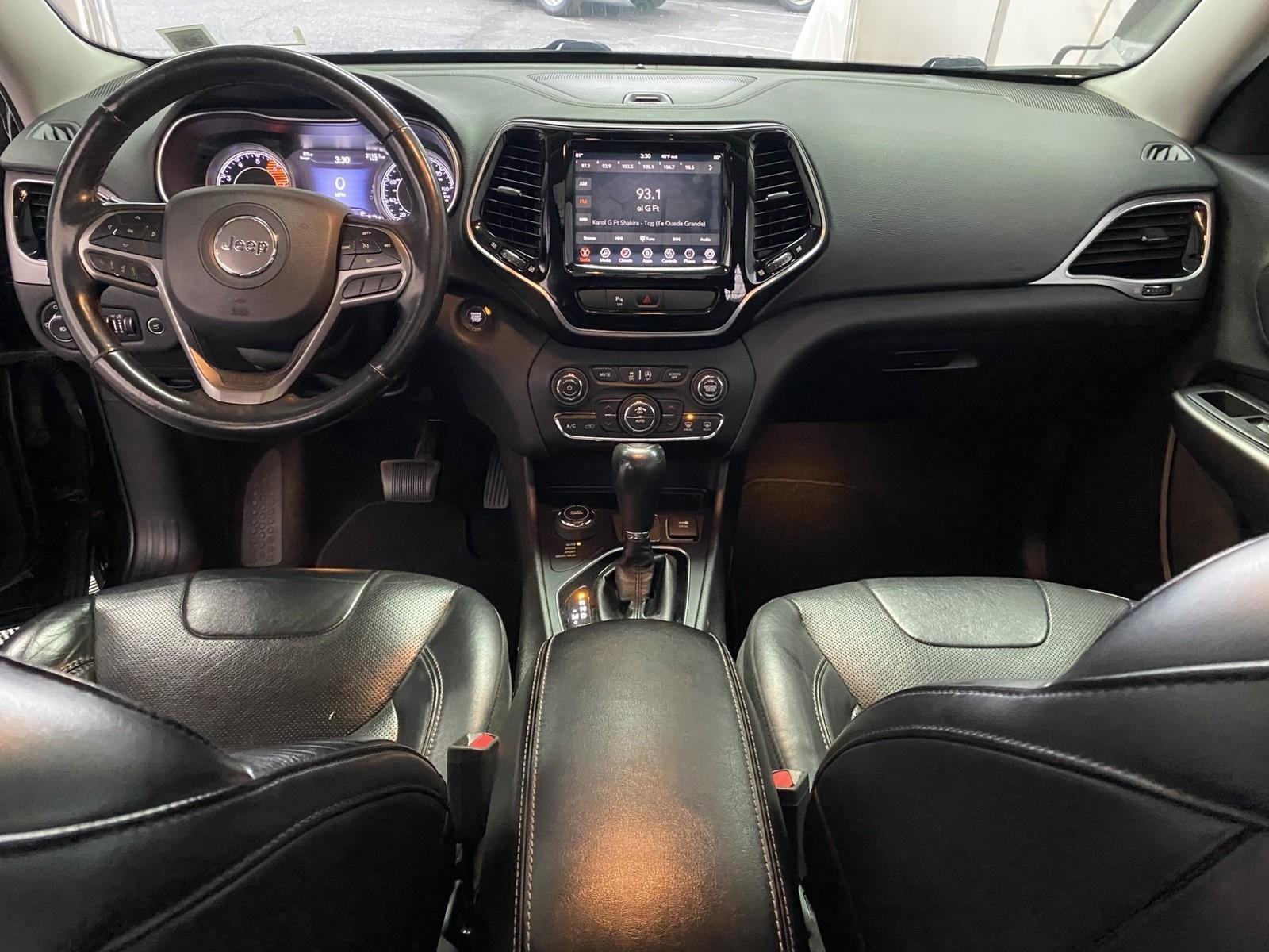 Used 2019 Jeep Cherokee Limited image 14