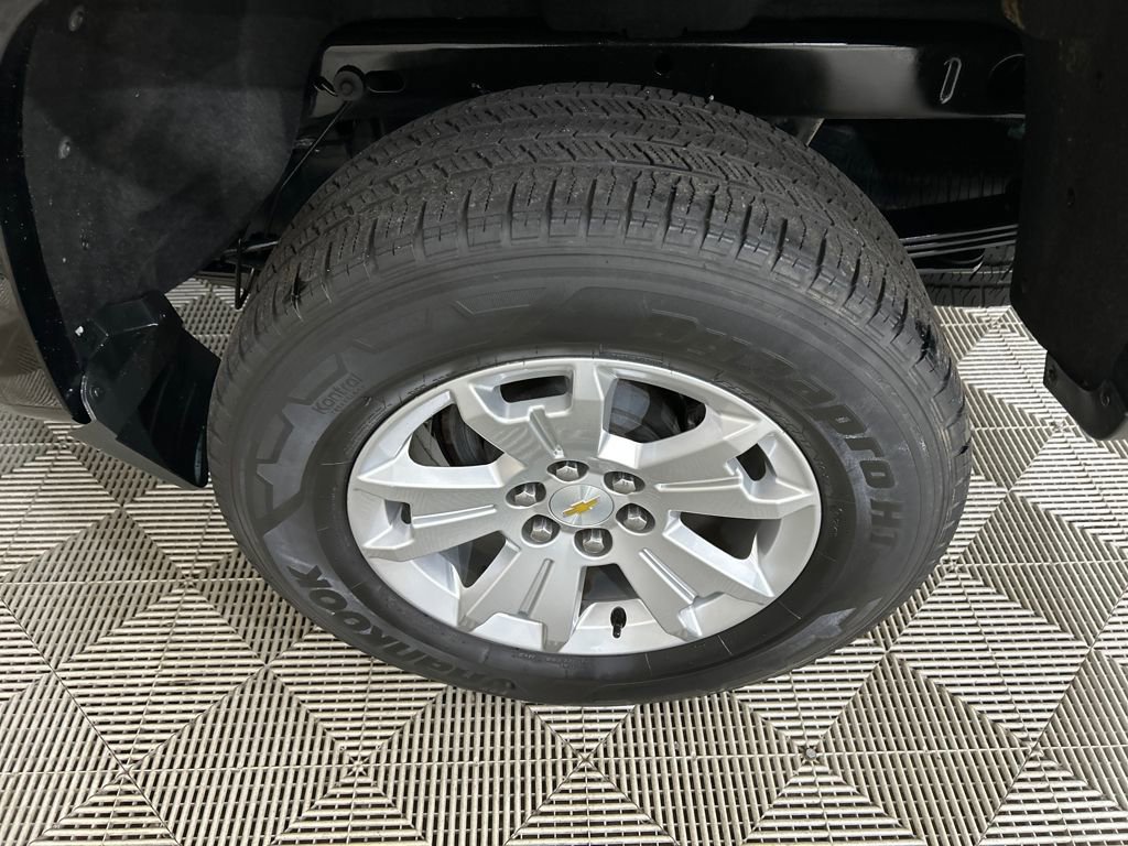 Used 2020 Chevrolet Colorado LT RWD image 11
