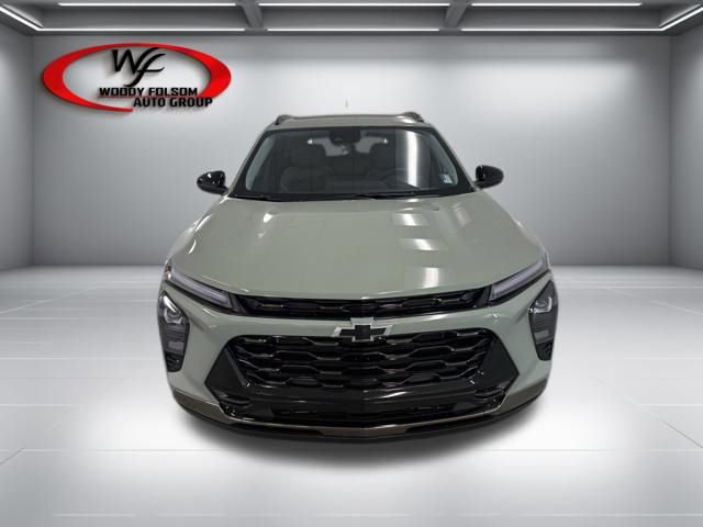 New 2026 Chevrolet Trax ACTIV w/ Sunroof Package FWD video 2