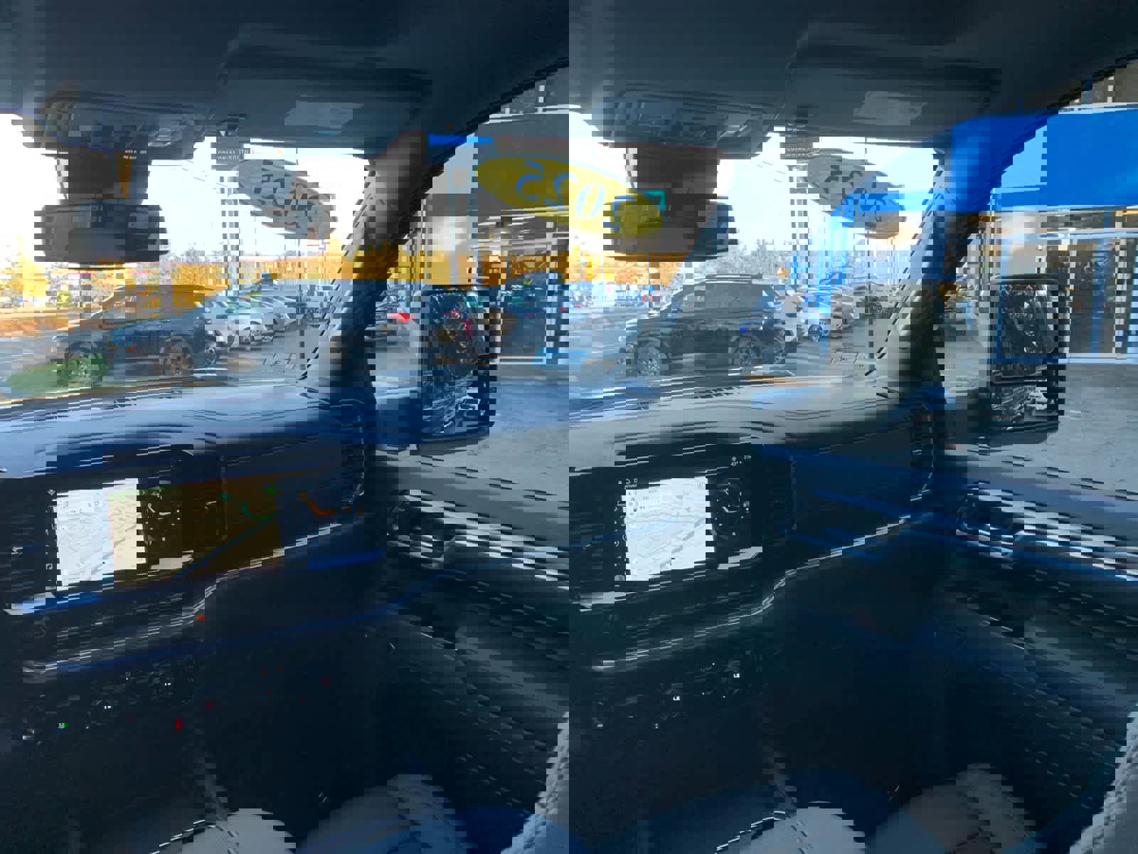 Certified 2025 Chevrolet Silverado 2500 LTZ w/ LTZ Convenience Package image 37