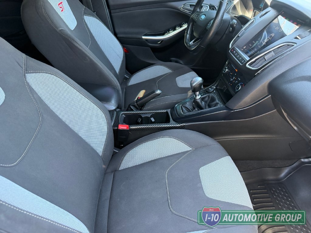 Used 2018 Ford Focus ST FWD image 14