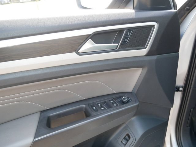Certified 2022 Volkswagen Atlas SE w/ Panoramic Sunroof Package AWD/4WD image 15