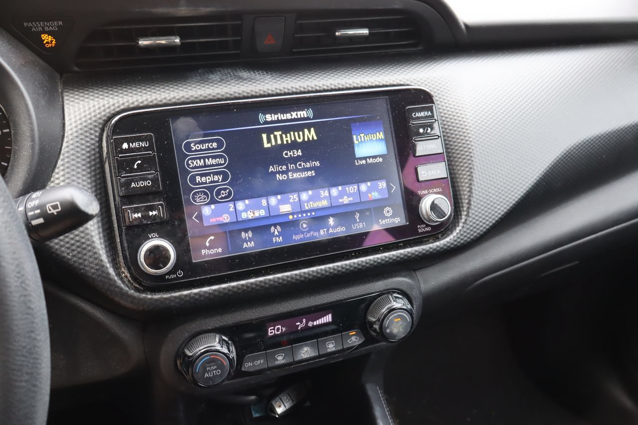 Used 2022 Nissan Kicks SV FWD image 6