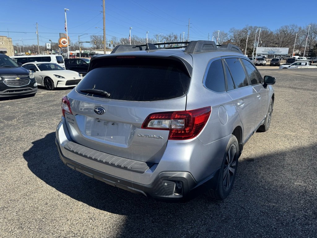 Used 2019 Subaru Outback 2.5i Limited image 7