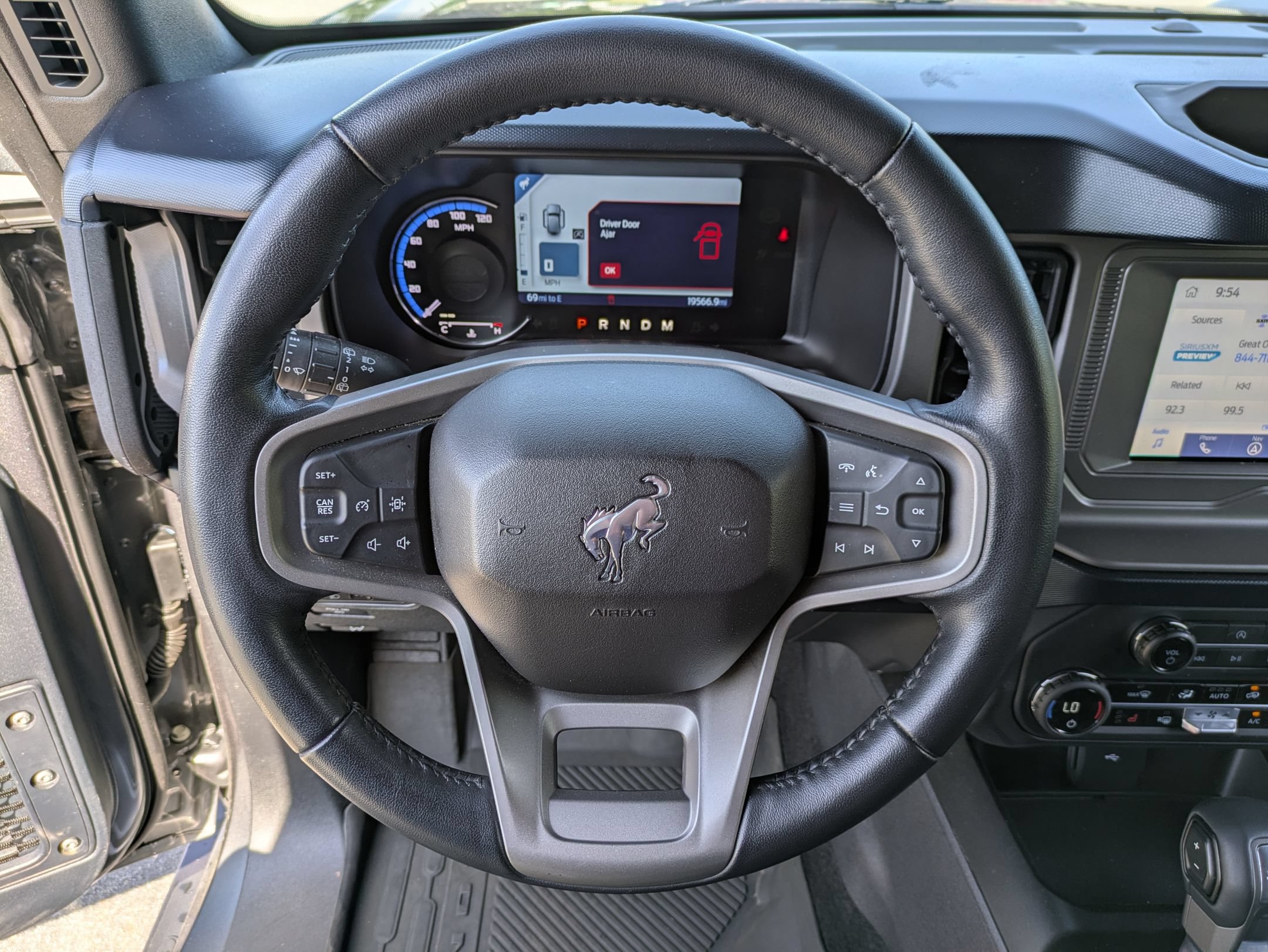 Certified 2023 Ford Bronco Outer Banks AWD/4WD image 9