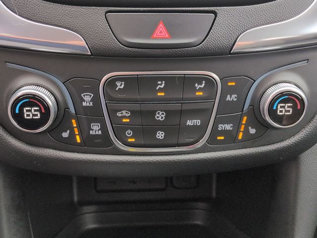 Used 2020 Chevrolet Equinox LT w/ Driver Convenience Package image 16