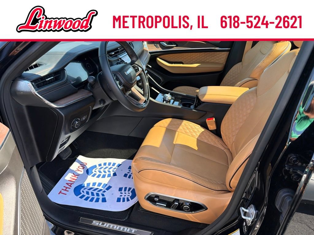 Used 2025 Jeep Grand Cherokee Summit AWD/4WD image 20