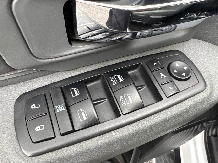 Used 2018 RAM 1500 Big Horn image 11