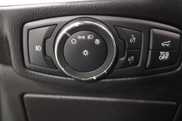 Used 2021 Ford Edge ST-Line image 35