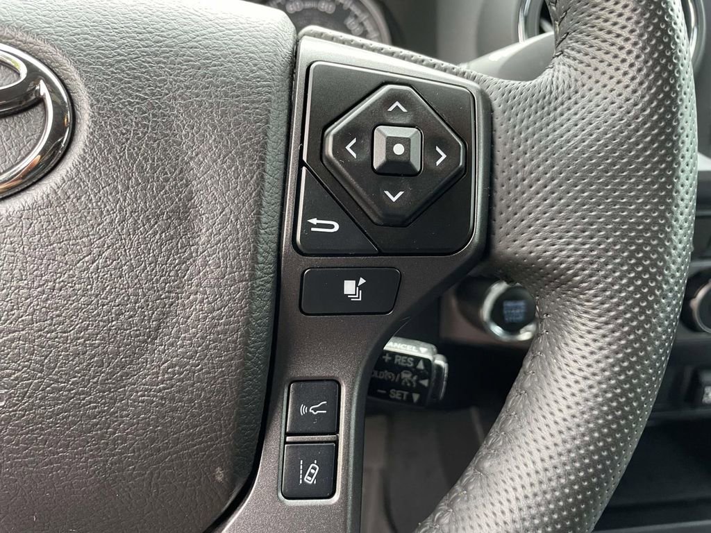 Used 2023 Toyota Tacoma TRD Sport AWD/4WD image 19