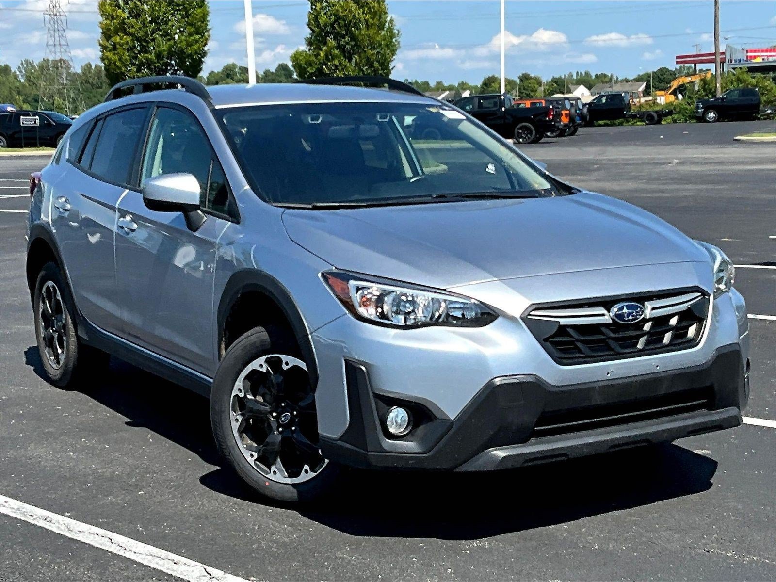 Used 2022 Subaru Crosstrek 2.0i Premium AWD/4WD image 2
