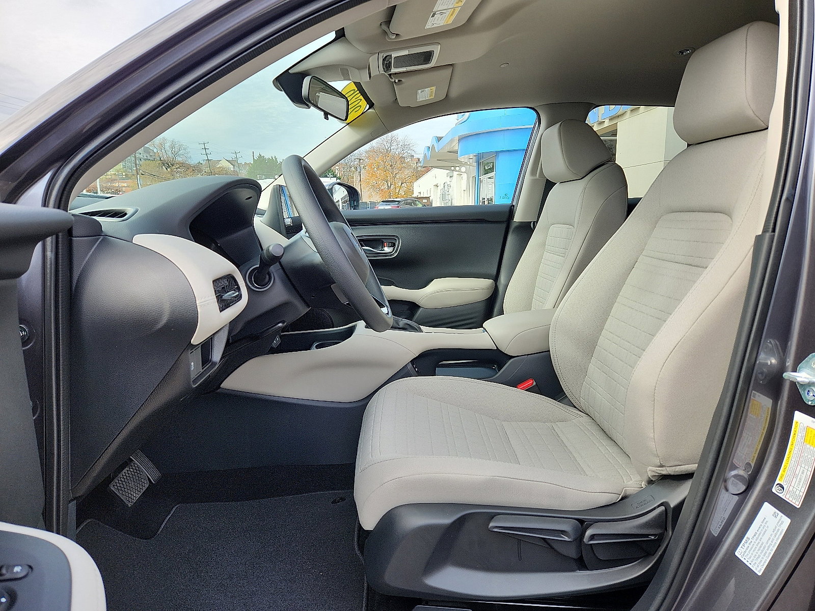 Certified 2026 Honda HR-V LX image 13