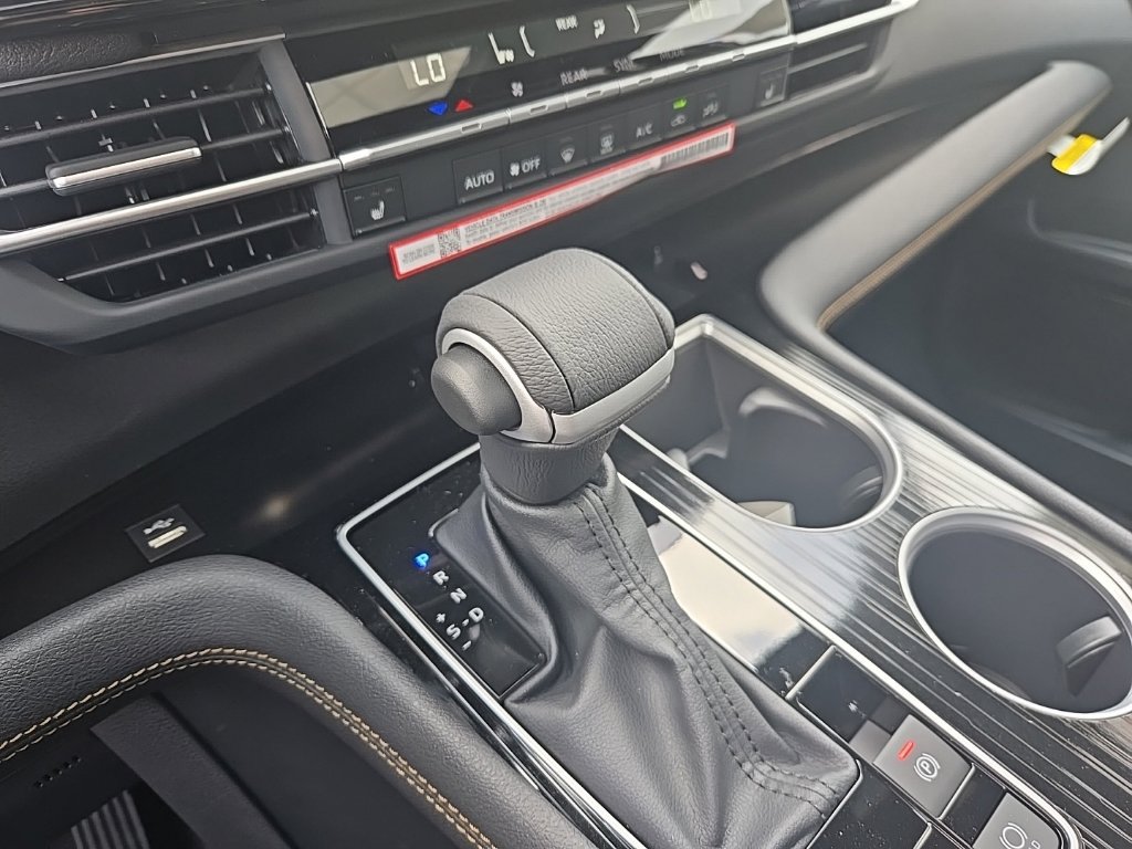 New 2026 Toyota Sienna XLE Woodland Edition AWD/4WD image 23