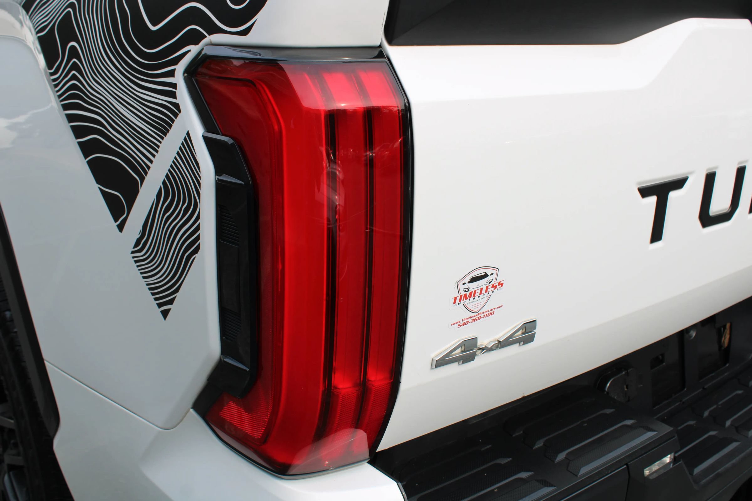 Used 2022 Toyota Tundra SR5 w/ SR5 Premium Package AWD/4WD image 35
