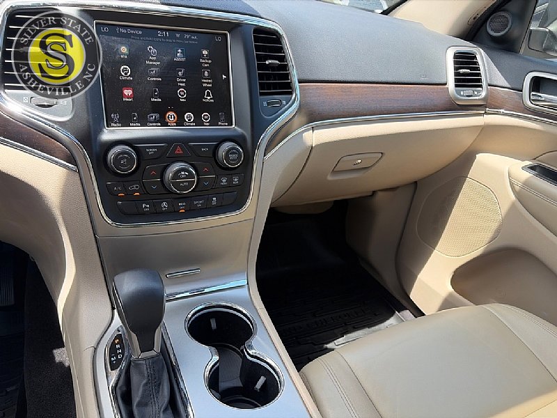 Used 2017 Jeep Grand Cherokee Limited AWD/4WD image 23