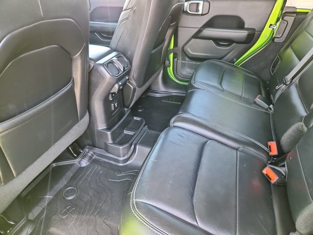 Used 2018 Jeep Wrangler Unlimited Sahara AWD/4WD image 17