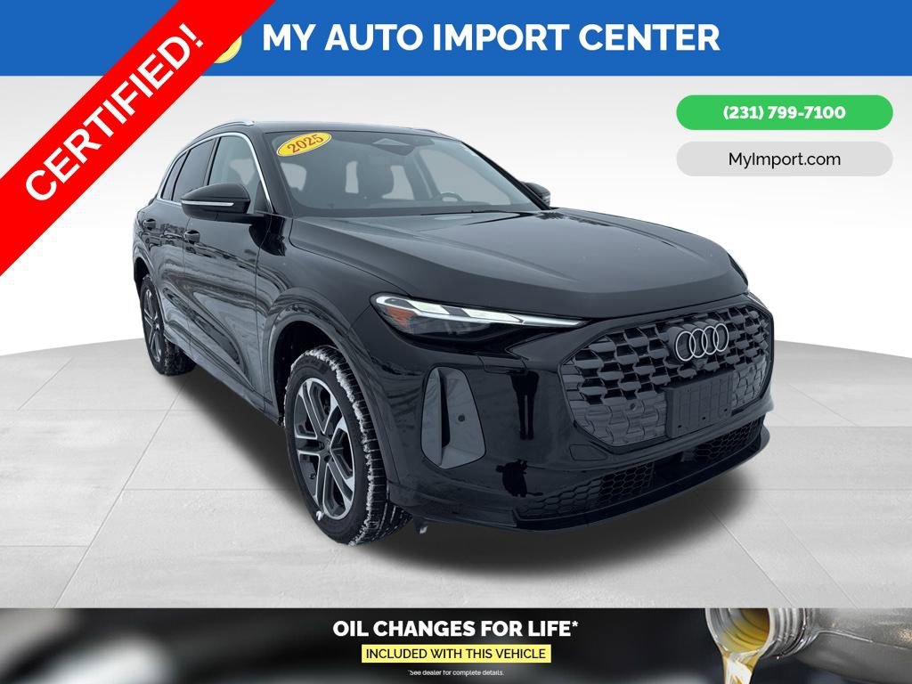 Used 2025 Audi Q5 Premium w/ Convenience Package image 1