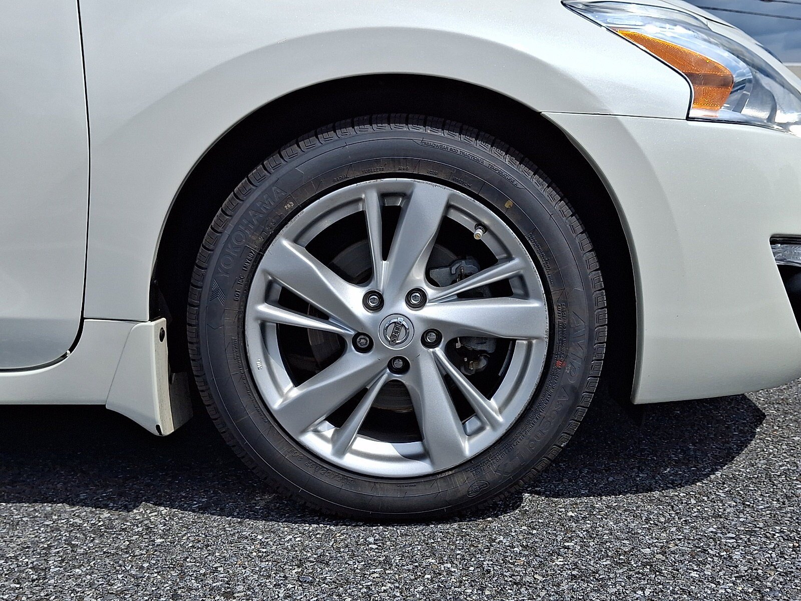 Used 2014 Nissan Altima 2.5 SL w/ Technology Package FWD image 9