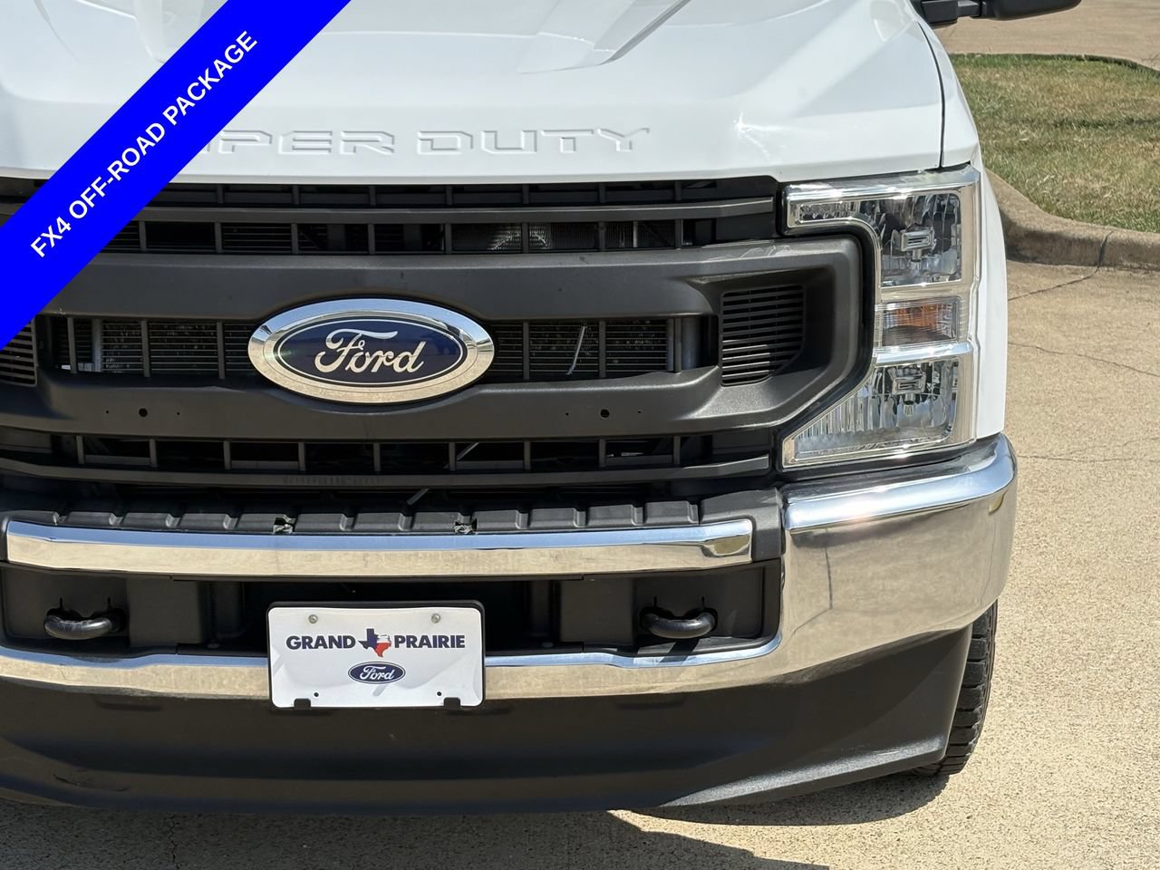 Used 2022 Ford F250 XL w/ Power Equipment Group AWD/4WD image 10