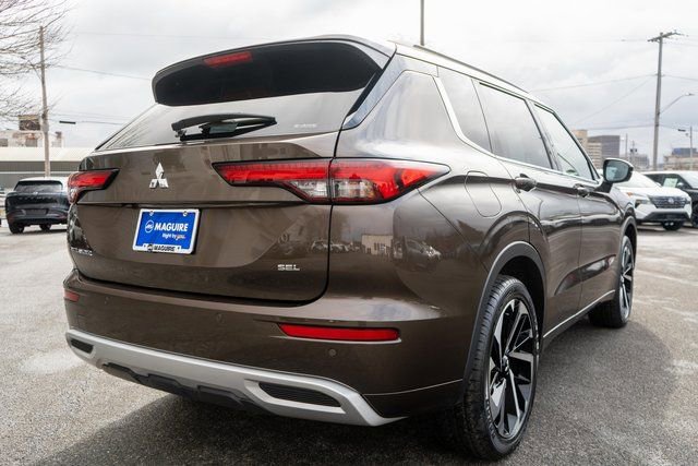 Used 2022 Mitsubishi Outlander SEL image 6