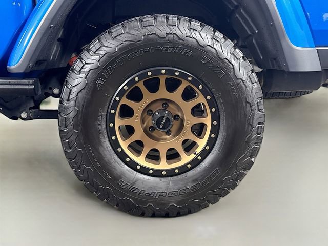 Used 2020 Jeep Gladiator Mojave w/ Dual Top Group image 31