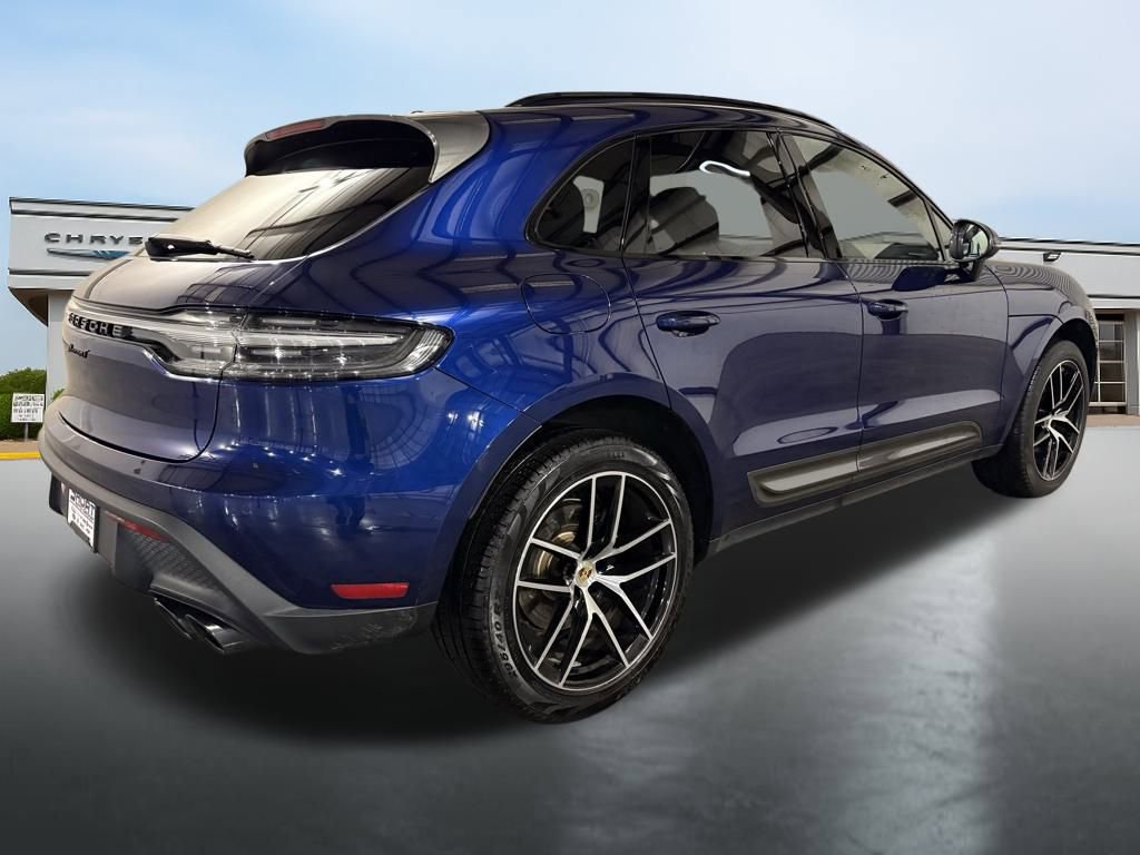 Used 2024 Porsche Macan Turbo image 5