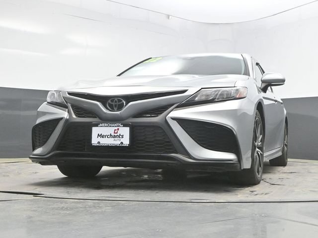 Used 2022 Toyota Camry SE FWD image 26