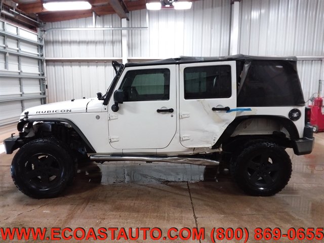 Used 2010 Jeep Wrangler Unlimited Rubicon AWD/4WD image 3