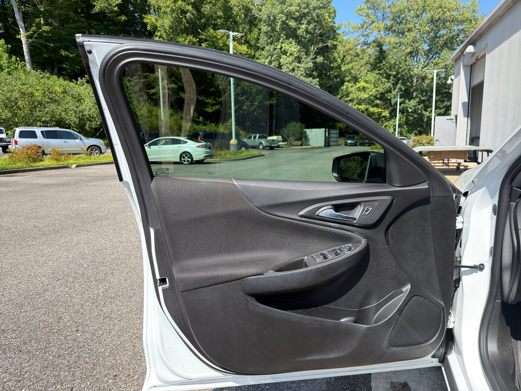Used 2023 Chevrolet Malibu LS FWD image 9