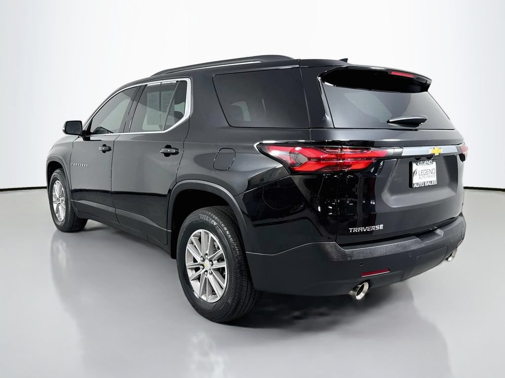 Used 2022 Chevrolet Traverse LT FWD image 7