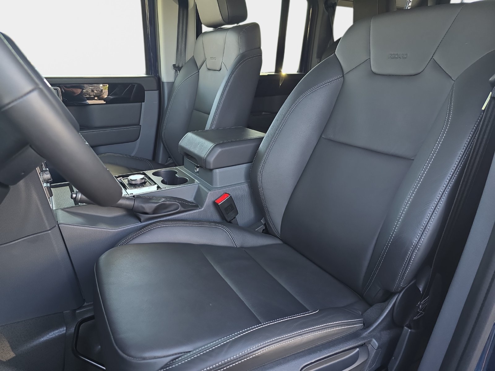 Used 2024 INEOS Grenadier Station Wagon AWD/4WD image 18