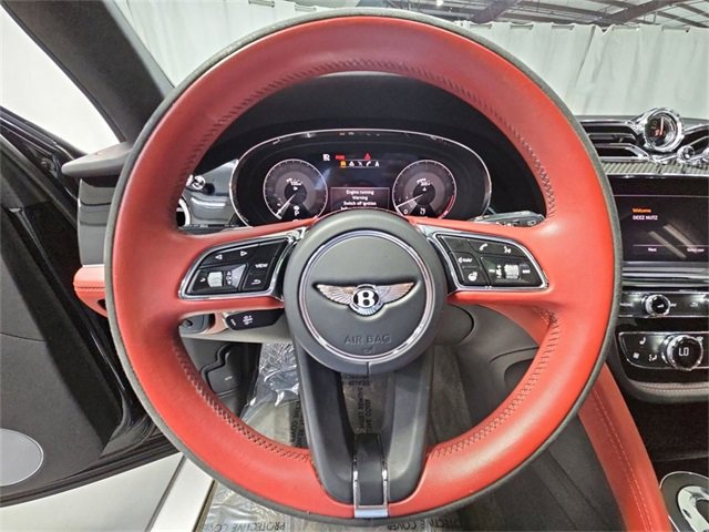 Used 2022 Bentley Bentayga image 29