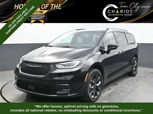 New 2026 Chrysler Pacifica Select w/ S Appearance Package AWD/4WD image 1