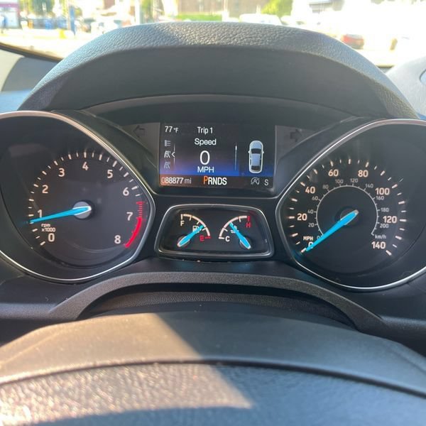 Used 2018 Ford Escape Titanium w/ Ford Safe & Smart Package AWD/4WD image 19