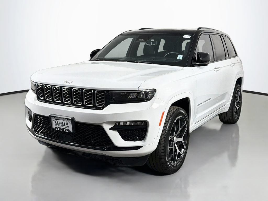 Used 2024 Jeep Grand Cherokee Summit AWD/4WD image 3