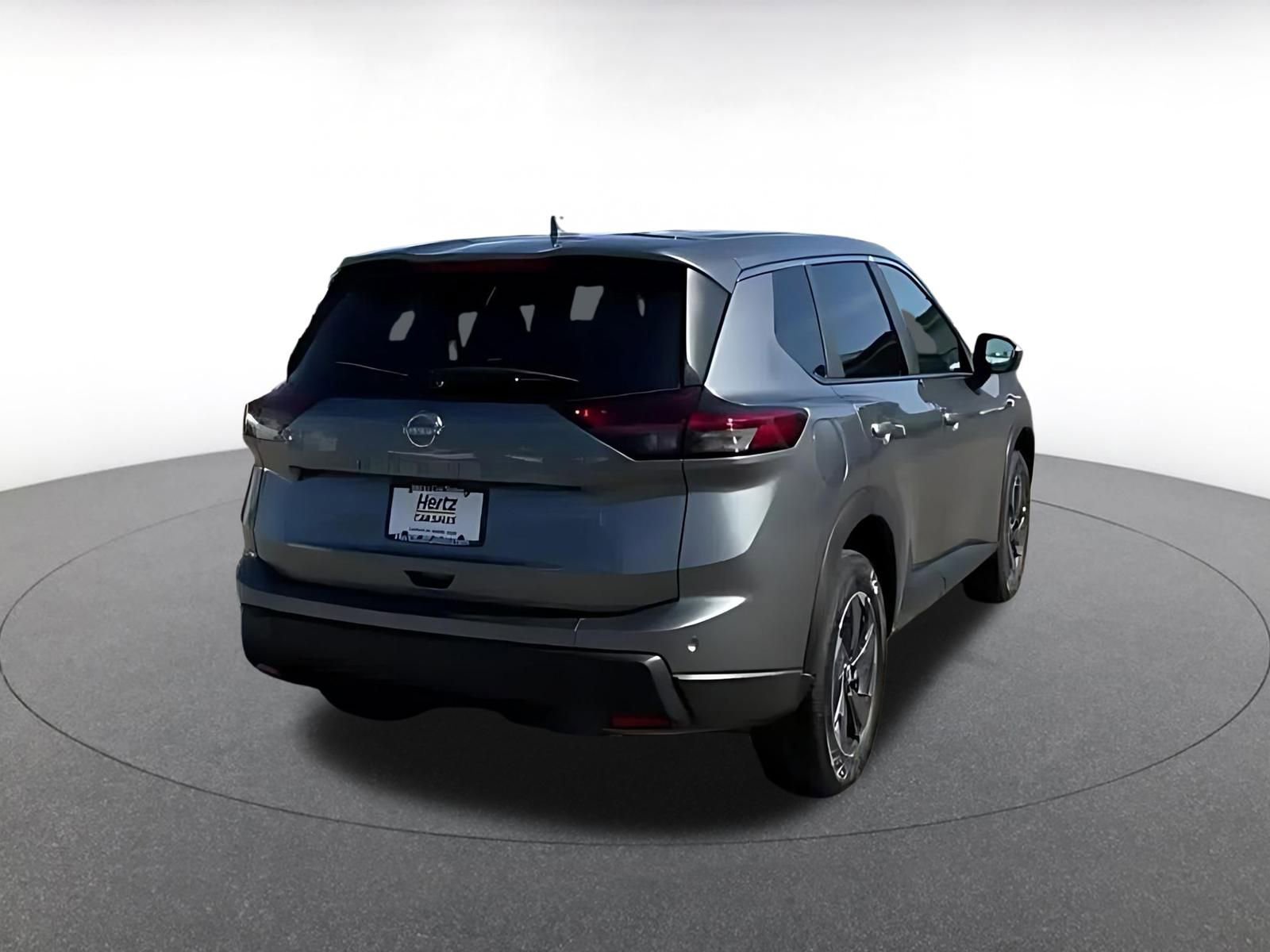 Used 2025 Nissan Rogue SV image 11