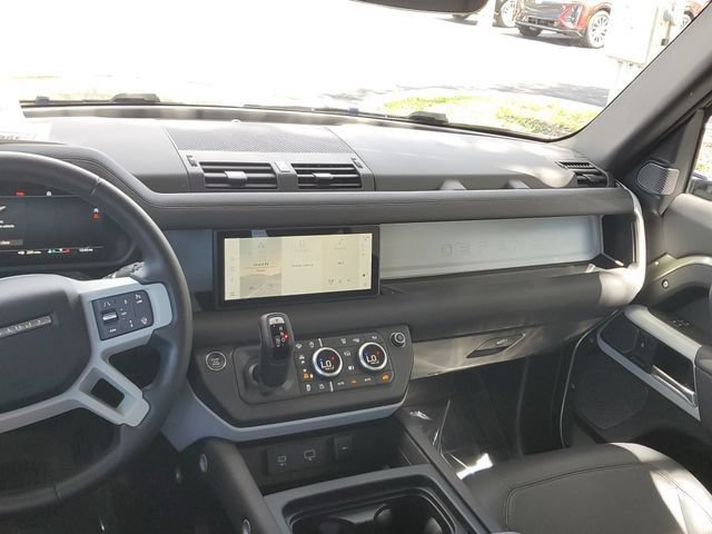 Used 2024 Land Rover Defender 110 S AWD/4WD image 19