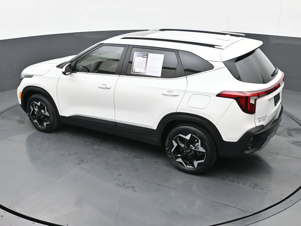 Used 2024 Kia Seltos EX image 44