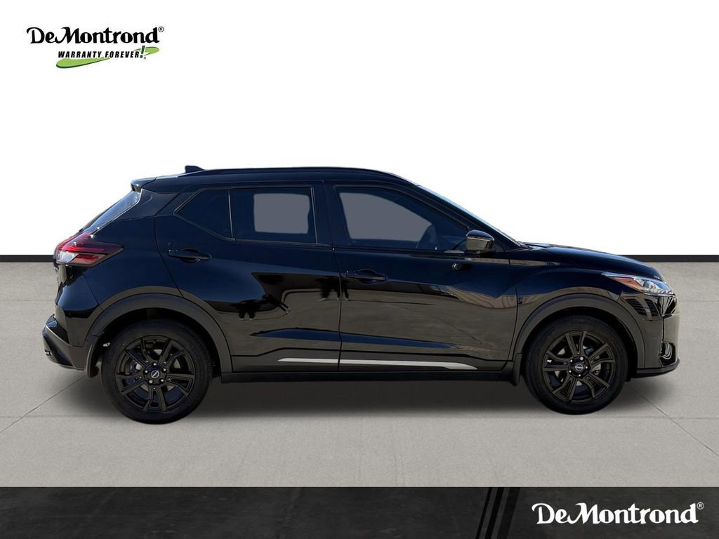 Used 2023 Nissan Kicks SR image 4