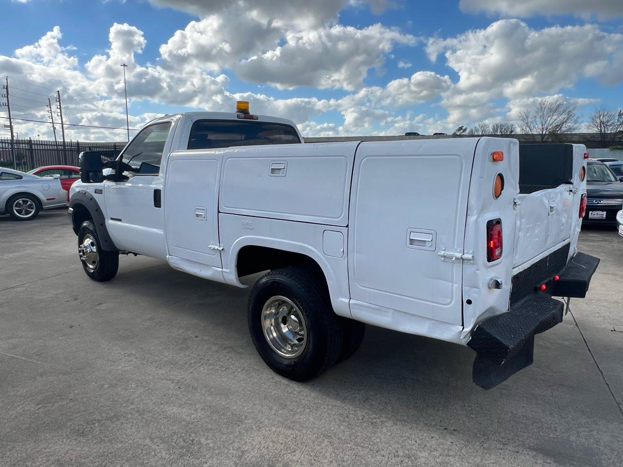 Used 2000 Ford F350 4x4 Regular Cab DRW Super Duty image 3