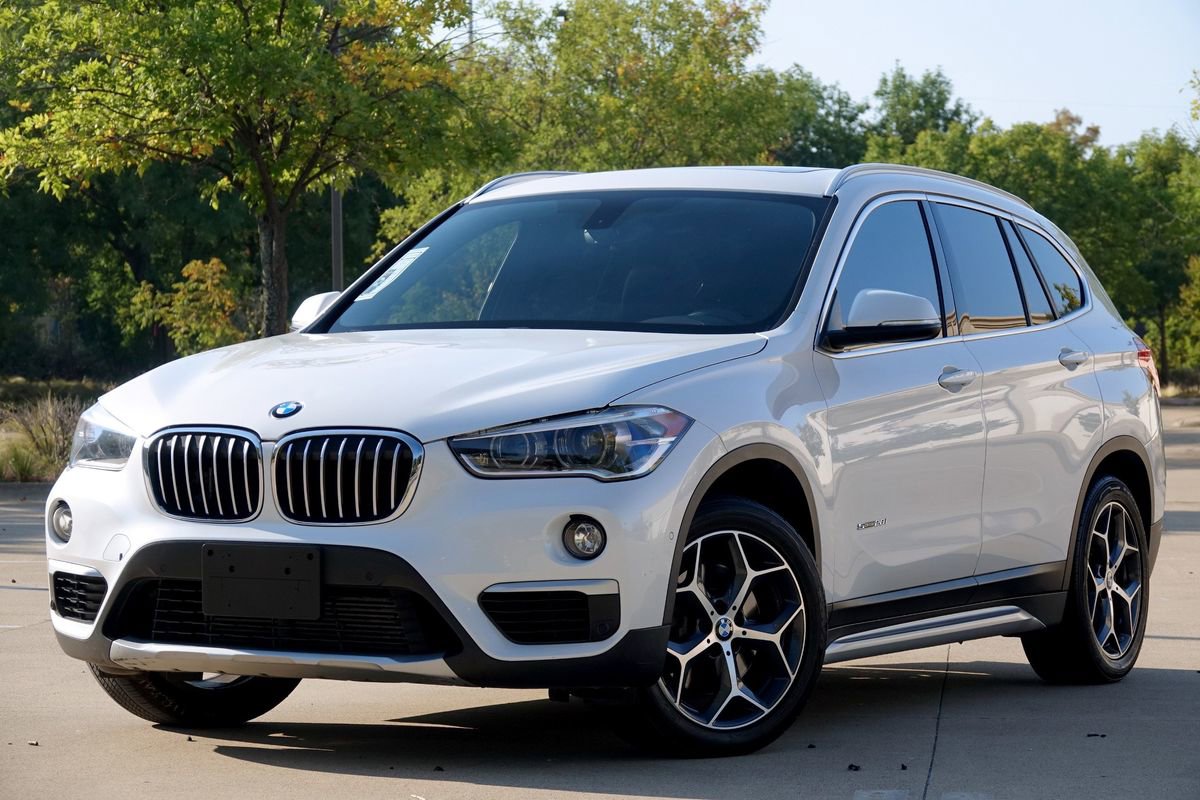 Used 2017 BMW X1 sDrive28i image 2